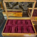 close-up-luxury-wooden-watch-box-wcspk